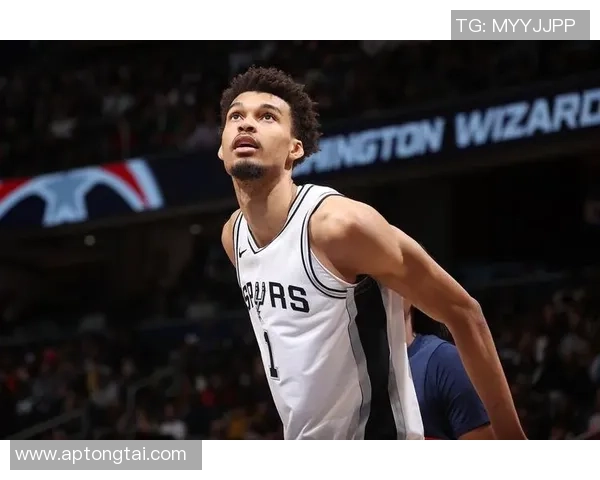 维克托文班亚马：未来篮球之星的崛起与挑战分析