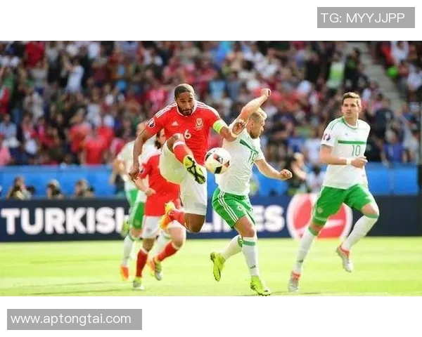 英格兰与巴西友谊赛精彩对决球迷期待经典碰撞与激情时刻 英格兰与巴西友谊赛精彩对决球迷期待经典碰撞与激情时刻